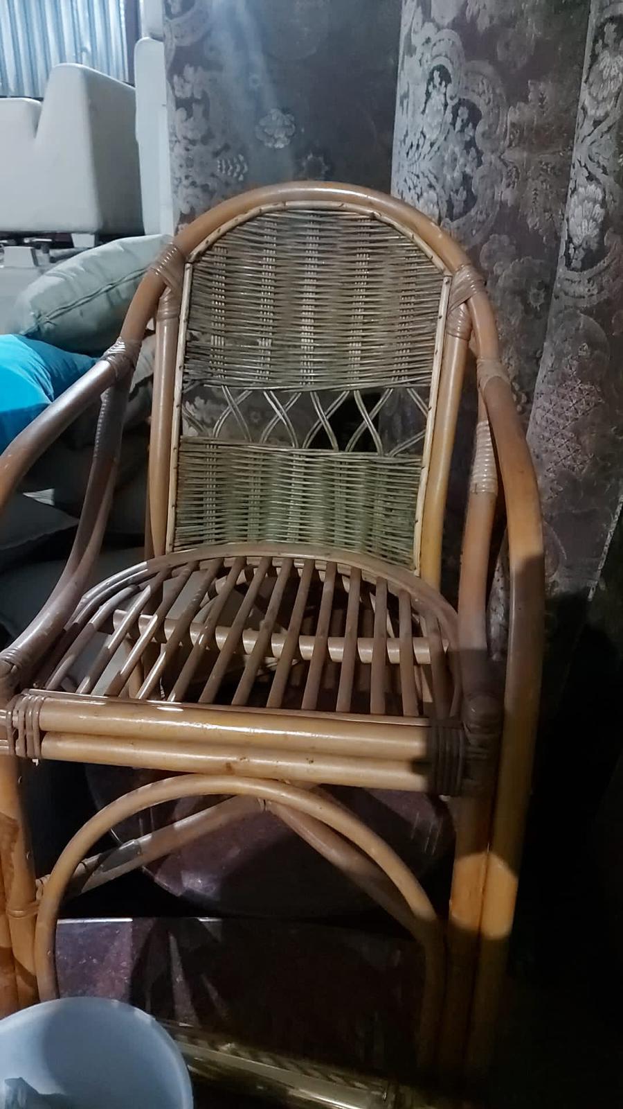 Bambu sandalye