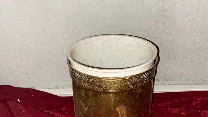 Çırağan Otel Çöp Kovası